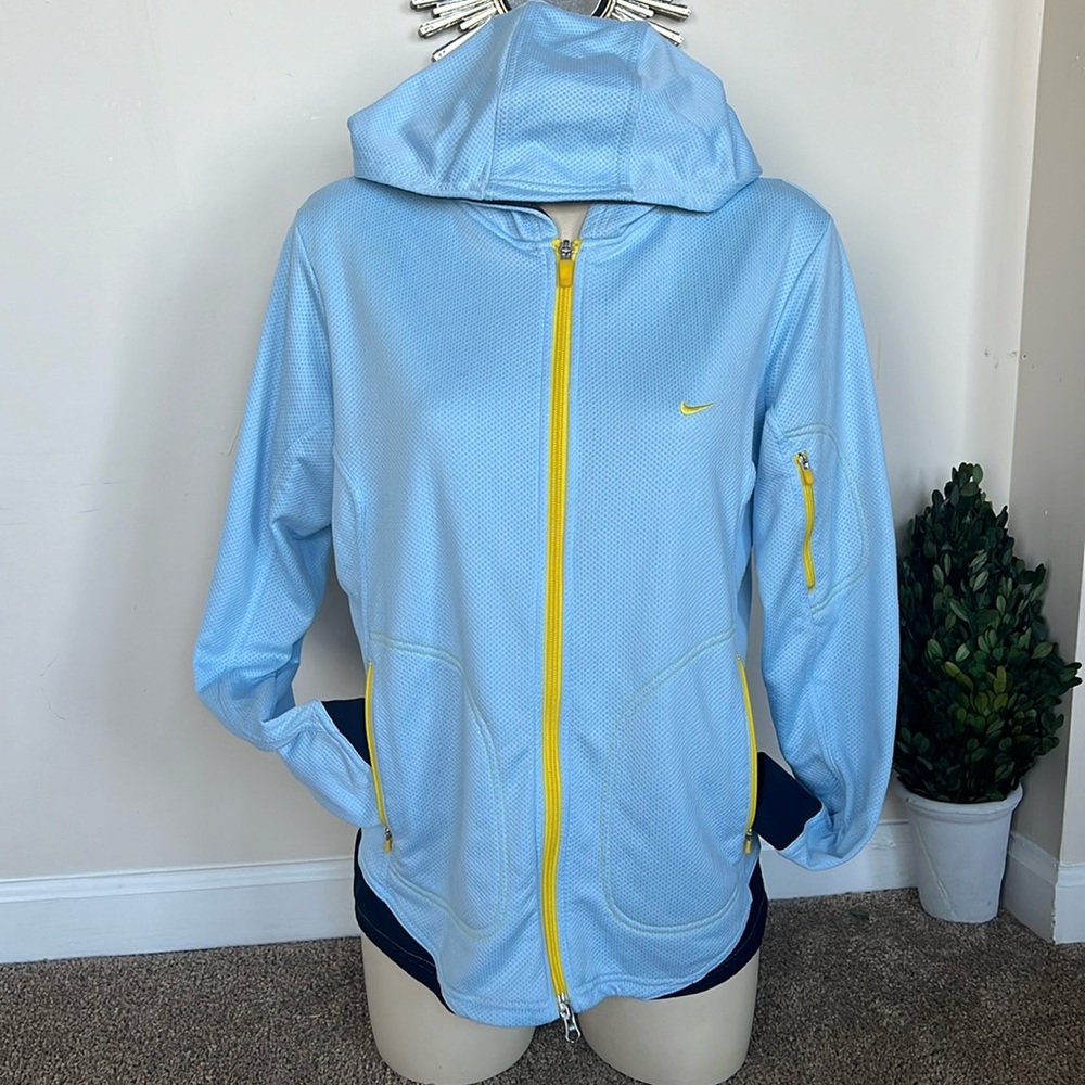 Nike Sphere Dry Fit Jacket